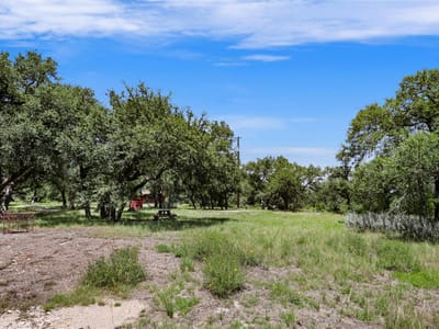 Primary bedroom at 101 Purple Sage - Rolling Oaks, Driftwood, TX