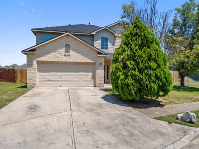 Primary bedroom at 101 Redwood DR - 4 bed 2 bath home