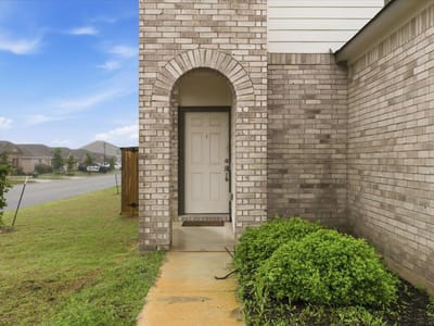 Primary bedroom at 101 Rowdy Yates WAY - 4 bed 3 bath home