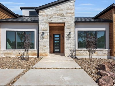 Living area at 101 Silver Way - 4 bed 4 bath home