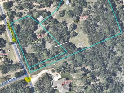 Living area at 101 Timber Line Rd - North Lake Sec E, Georgetown, TX