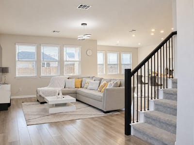 Photo 5 of 29 at 101 Unakite TRL - 4 bed 2 bath home