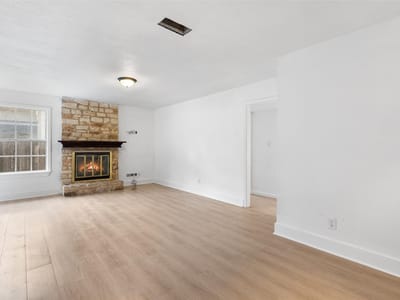 Primary bedroom at 1010 Bird Creek Dr - Quail Valley Sec 01, Austin, TX