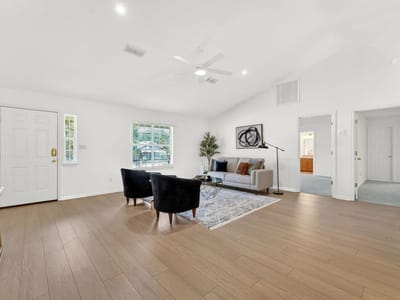 Primary bedroom at 1010 Louise ST - 3 bed 3 bath home