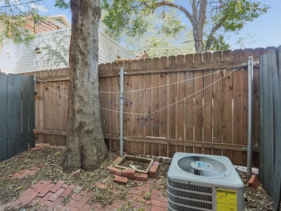Photo 4 of 15 at 1010 W 23rd ST Unit #5 - 1 bed 1 bath home