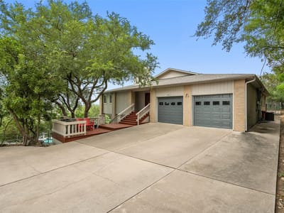 Kitchen at 1011 Ridge Point Dr - 4 bed 3 bath home