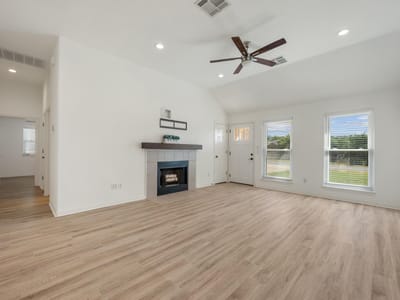 Property photo 4 at 10114 Janet LOOP - 3 bed 2 bath home