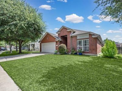 Property photo 2 at 10125 Anahuac TRL - 4 bed 2 bath home