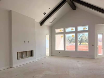 Living area at 1013 Painted Horse DR - 3 bed 2 bath home