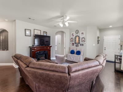 Primary bedroom at 1015 Hondo LN - 3 bed 2 bath home