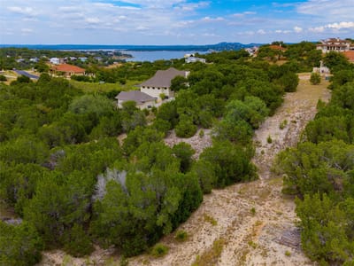 Photo 2 of 9 at 1015 Thunderbolt RD - Canyon Lake, Canyon Lake, TX