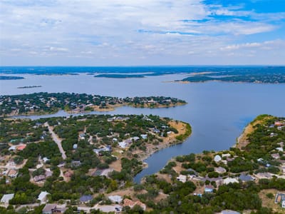 Photo 4 of 9 at 1015 Thunderbolt RD - Canyon Lake, Canyon Lake, TX