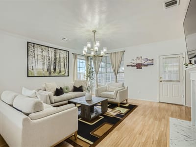 Primary bedroom at 1016 Thackeray Ln - 4 bed 2 bath home