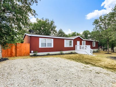 Property photo 3 at 1017 Rosewood DR - 4 bed 2 bath home
