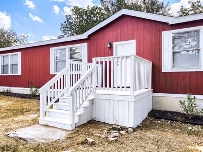 Property photo 4 at 1017 Rosewood DR - 4 bed 2 bath home