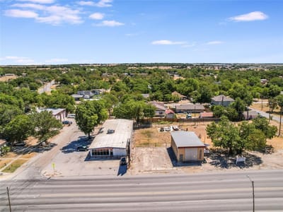 Property photo 3 at 1018 N Main ST - Vance, Taylor, TX