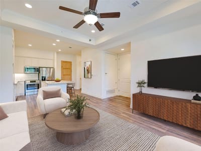 Living area at 102 Bella Toscana Ave Unit #1103 - 1 bed 1 bath home