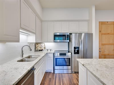 Primary bedroom at 102 Bella Toscana Ave Unit #1103 - 1 bed 1 bath home