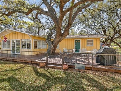 Primary bedroom at 102 Cove LN - 3 bed 2 bath home