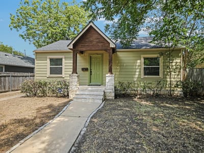 Property photo 2 at 102 Franklin BLVD - 2 bed 1 bath home