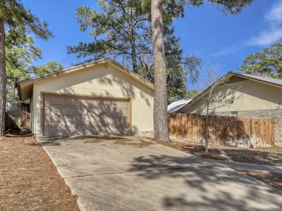 Primary bedroom at 102 Lei Ct - 3 bed 2 bath home