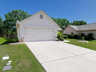 Living area at 102 Whitewing WAY - 2 bed 2 bath home