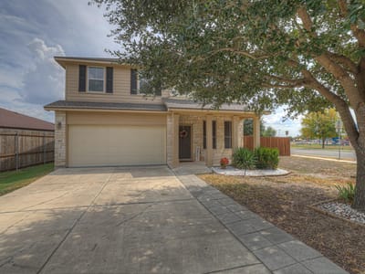 Photo 2 of 37 at 102 Wisteria WAY - 5 bed 3 bath home