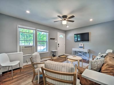 Primary bedroom at 1026 Haynes St Unit #28 - Rio Vista Terrace #2, San Marcos, TX