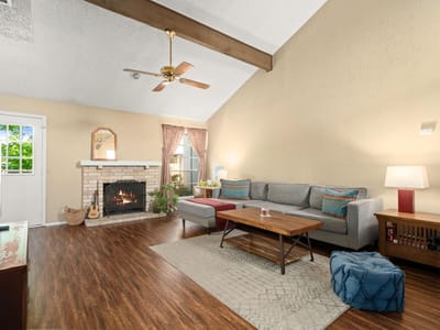 Living area at 1026 Verbena DR - 2 bed 1 bath home