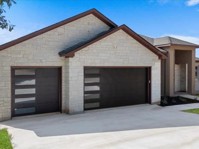 Living area at 103 Arborvita Pl - 3 bed 2 bath home