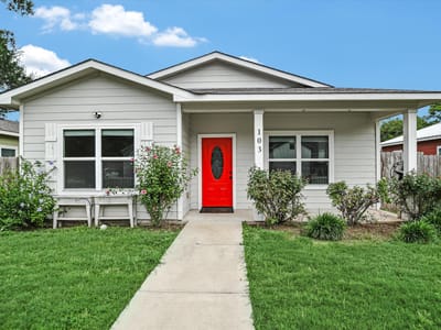 Property photo 3 at 103 East ST - 3 bed 2 bath home