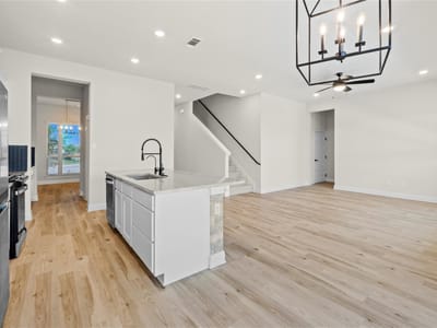 Living area at 103 Periwinkle LN - 5 bed 3 bath home