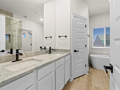 Primary bedroom at 103 Periwinkle LN - 5 bed 3 bath home