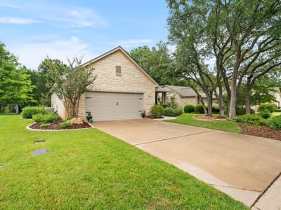 Living area at 103 Ruellia DR - 2 bed 2 bath home