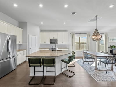 Living area at 103 Scotsburg ST - 4 bed 3 bath home