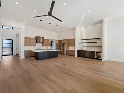 Living area at 103 Via Roma CT - 3 bed 3 bath home