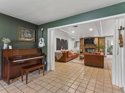 Property photo 3 at 103 W Mimosa CIR - 4 bed 3 bath home