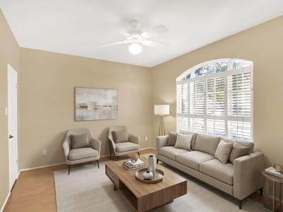 Photo 4 of 40 at 1030 Disraeli CIR - 4 bed 2 bath home