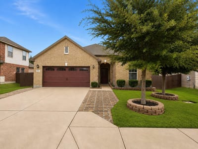 Living area at 1031 Toltec TRL - 3 bed 2 bath home