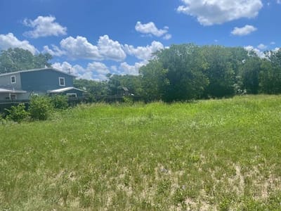 Property photo 3 at 10311 Ray Ave - Neans Place Sec 01, Austin, TX