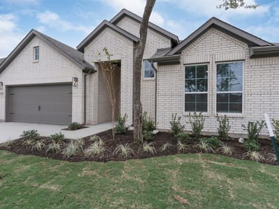 Living area at 1032 Rollingwood Trl - 4 bed 3 bath home