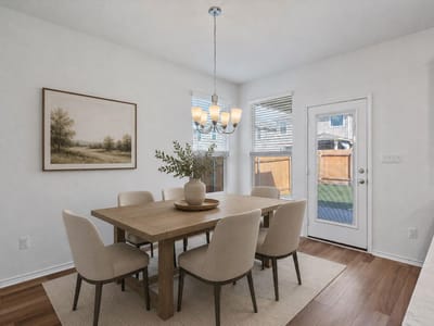 Primary bedroom at 1032 Santiam ST - 4 bed 2 bath home