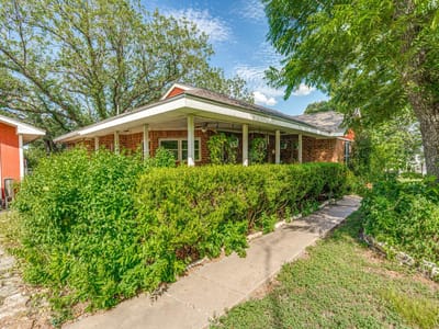 Primary bedroom at 1035 Palomino RD - 4 bed 2 bath home