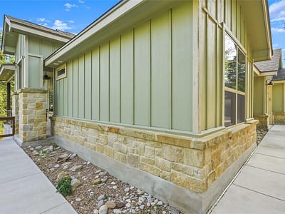 Living area at 1039 Primrose Path - 3 bed 2 bath home