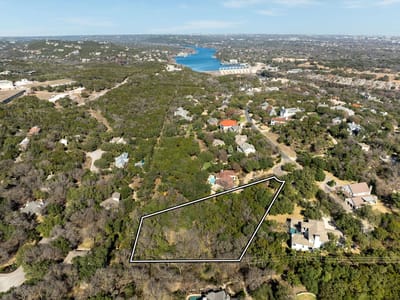 Kitchen at 104 Birnam Wood Ct - Stratford Hills Sec 03, Austin, TX