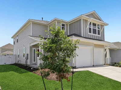 Property photo 2 at 104 Bluestem DR - 4 bed 2 bath home