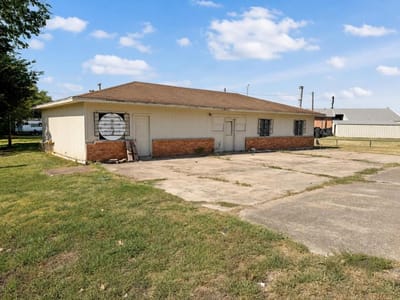 Photo 3 - 104 Gateway CIR Photo 3 of 7 at 104 Gateway CIR - Gatesville, Gatesville, TX