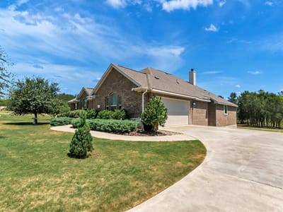 Living area at 104 Harris Hawk CV - 4 bed 3 bath home