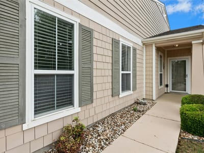 Primary bedroom at 104 Honey Creek TRL - 2 bed 2 bath home