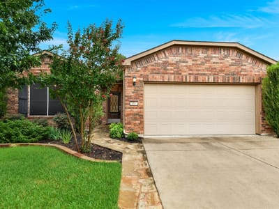Property photo 2 at 104 Medina Creek CV - 3 bed 2 bath home